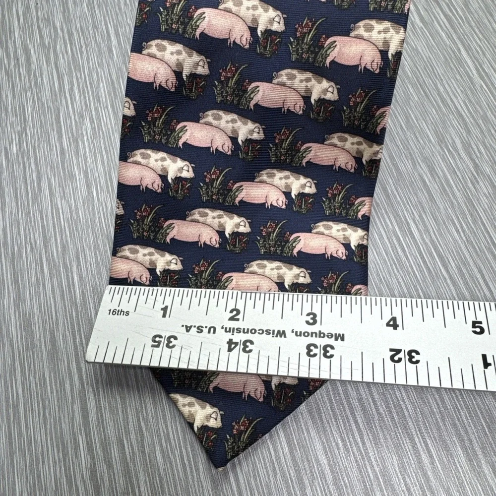 Burberry Silk Tie Novelty Animal Print Made in England‎ Classic Mens